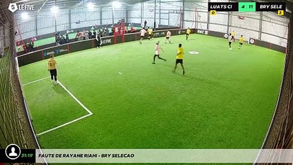 Faute de Rayane Riahi - Bry Selecao