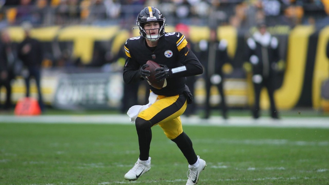 Analyzing Why Kenny Pickett Doesn't Match Expectations