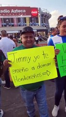 Mexicano y su esposa asisten al Estadio Azteca