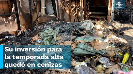 Entre las cenizas, comerciantes rescatan mercancía para intentar venderla tras incendio en Tepito