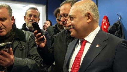 Cumhurbaşkanı Erdoğan'dan A Milli Futbol Takımı'na tebrik telefonu