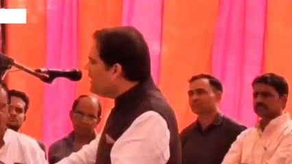 पीलीभीत: वरुण ने कहा एक करोड़ सरकारी नौकरियों के पद खाली, सरकार पैसा बचा रही