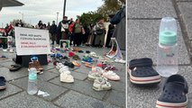 Üsküdar'da çocuk katliamına dikkat çekildi: 500 çocuk ayakkabısı bırakıldı