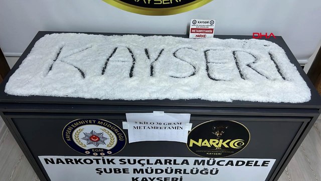 Yol kontrolünde durdurulan otomobilden 5 kilo uyuşturucu ele geçirildi