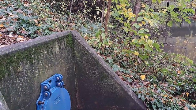 Sewage leaks into river in town centre