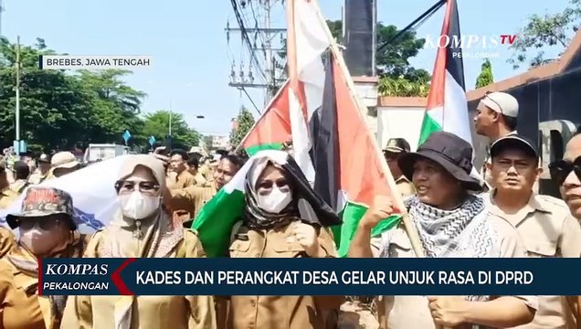 Kades dan Perangkat Desa Brebes Demo DPRD, Tuntut Penambahan Dana Desa 2024