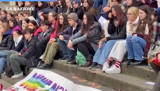 Violenza sulle donne, i dati e le storie in piazza SS. Annunziata. I genitori di Michela Noli: Una ferita che si riapre ogni volta