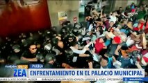 Protestan por la clausura de locales clandestinos de venta de alcohol en Puebla