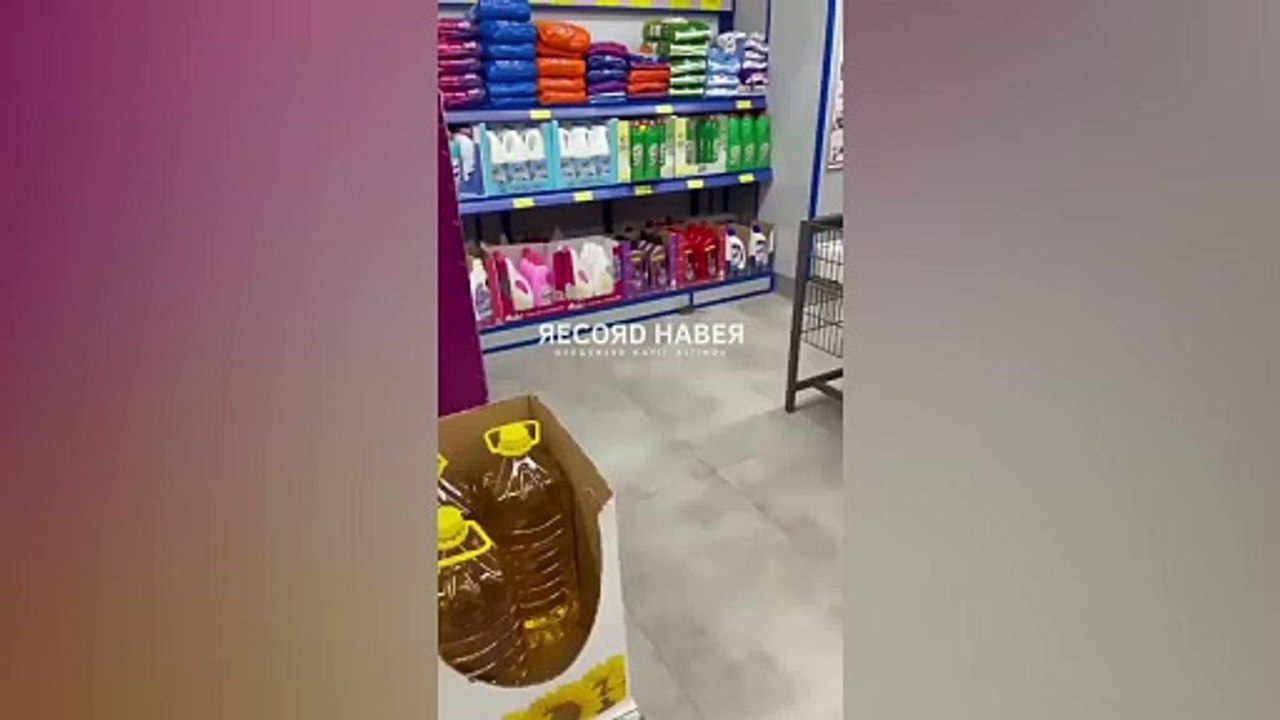 Ünlü zincir markette mide bulandıran görüntü