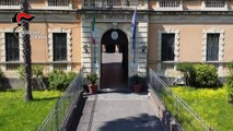 Armi bianche e munizioni in casa, due giovani denunciati a Castiglione di Sicilia