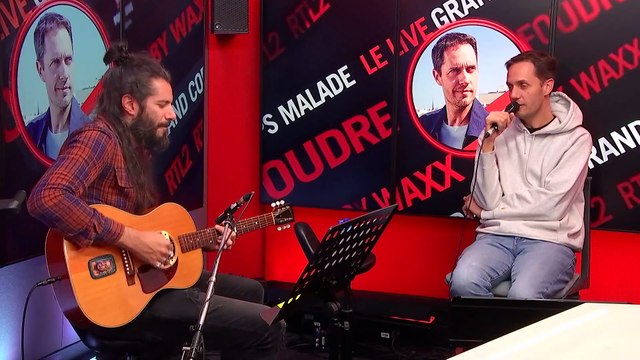Grand Corps Malade et Waxx interprètent Retiens les rêves en live dans Foudre