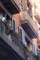 Frenan el desalojo de Blanca, la anciana de 78 años del Gòtic