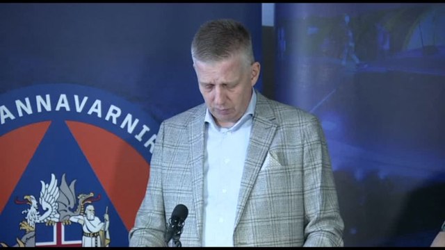 Islanda valuta di raffreddare la lava contro le eruzioni del vulcano