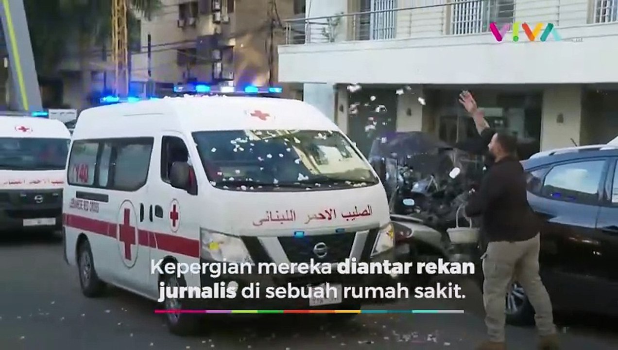 Penampakan Dua Jurnalis Terhantam Roket Israel di Lebanon