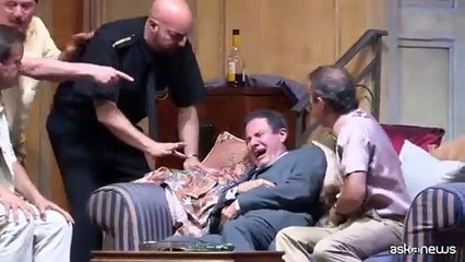 Gianluca Guidi e Giampiero Ingrassia in scena con "La strana coppia"