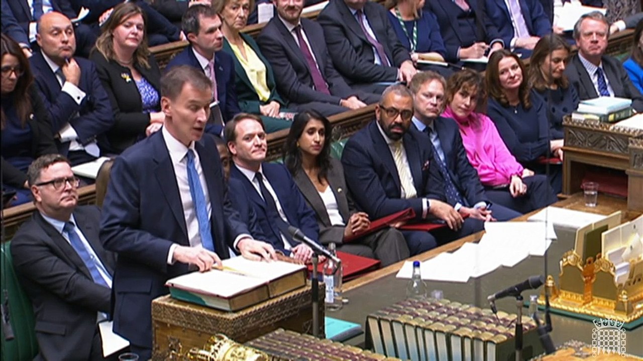 Watch Chancellor Jeremy Hunt's autumn budget st...