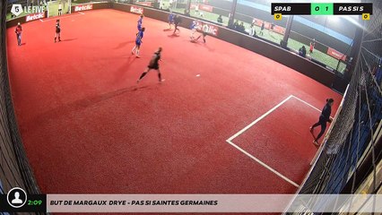 But de Margaux  Drye - Pas Si Saintes Germaines