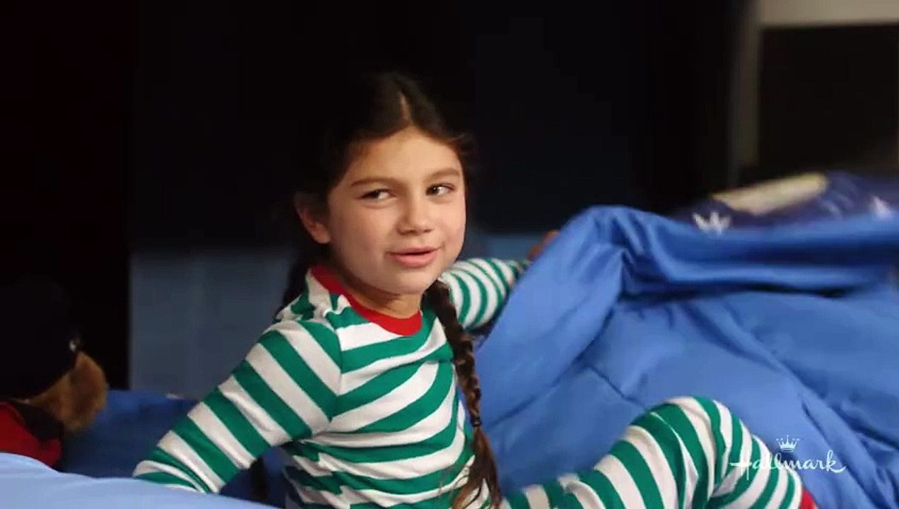 Letters to Santa Movie Katie Leclerc, Rafael de la Fuente video