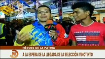 Pueblo venezolano a la espera de la llegada de la seleccion vinotinto en el aeropuerto de Maiquetía