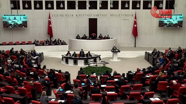 Evlenecek gençlere kredi desteği! Aile ve Gençlik Fonu kuruluyor
