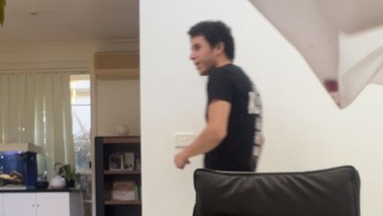 'You're not fat yet!' - 10 y/o's innocent reaction to mom's pregnancy reveal is a can't-miss!