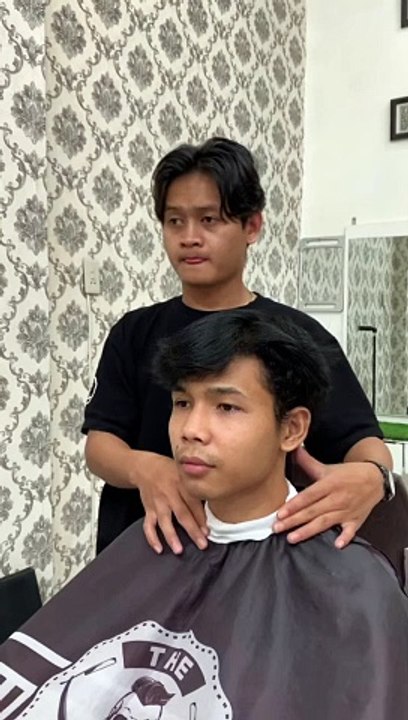 Mullet hairstyle