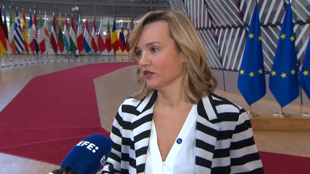 Pilar Alegría pide al PP que abandone la oposición de pataleo constante