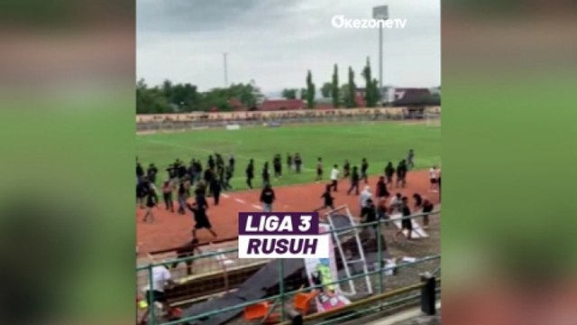 Laga Liga 3 Rusuh! Ratusan Suporter Persibas Ngamuk Merusak Stadion Karena Timnya Kalah Terus