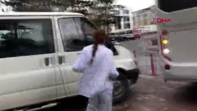 Banu Parlak serbest kaldı, adliyeden koşarak uzaklaştı