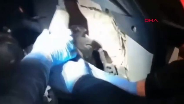 Malatya'da Ruhsatsız Tabanca Operasyonu: 5 Tabanca Ele Geçirildi, 2 Şüpheli Gözaltına Alındı