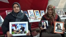 Diyarbakır'da evlat nöbetinde olan anneler çocuklarının Öğretmenler Günü'nü kutladı