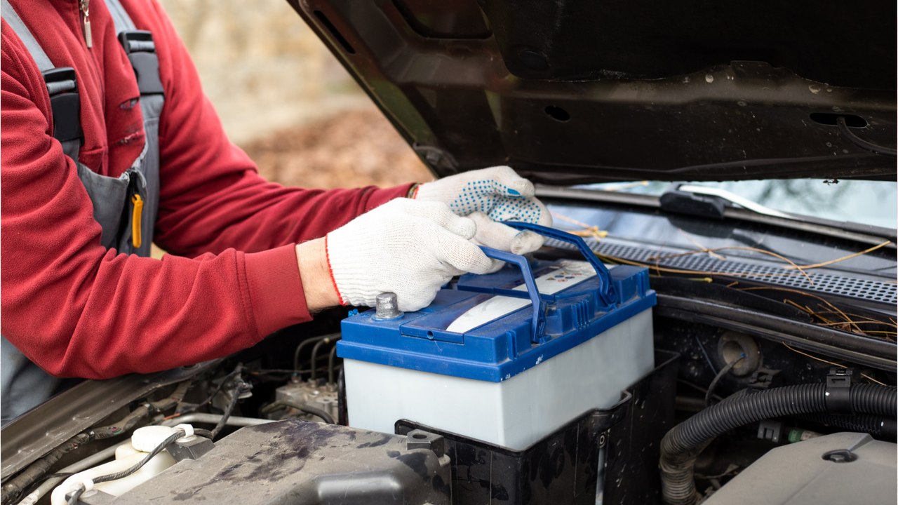 Batterie im Auto: Warm halten und Kurzstrecken meiden
