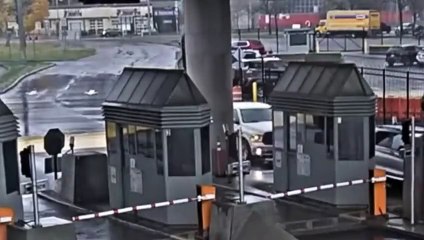 New York Governor Hochul says no indication of terrorism in car crash and explosion at the border