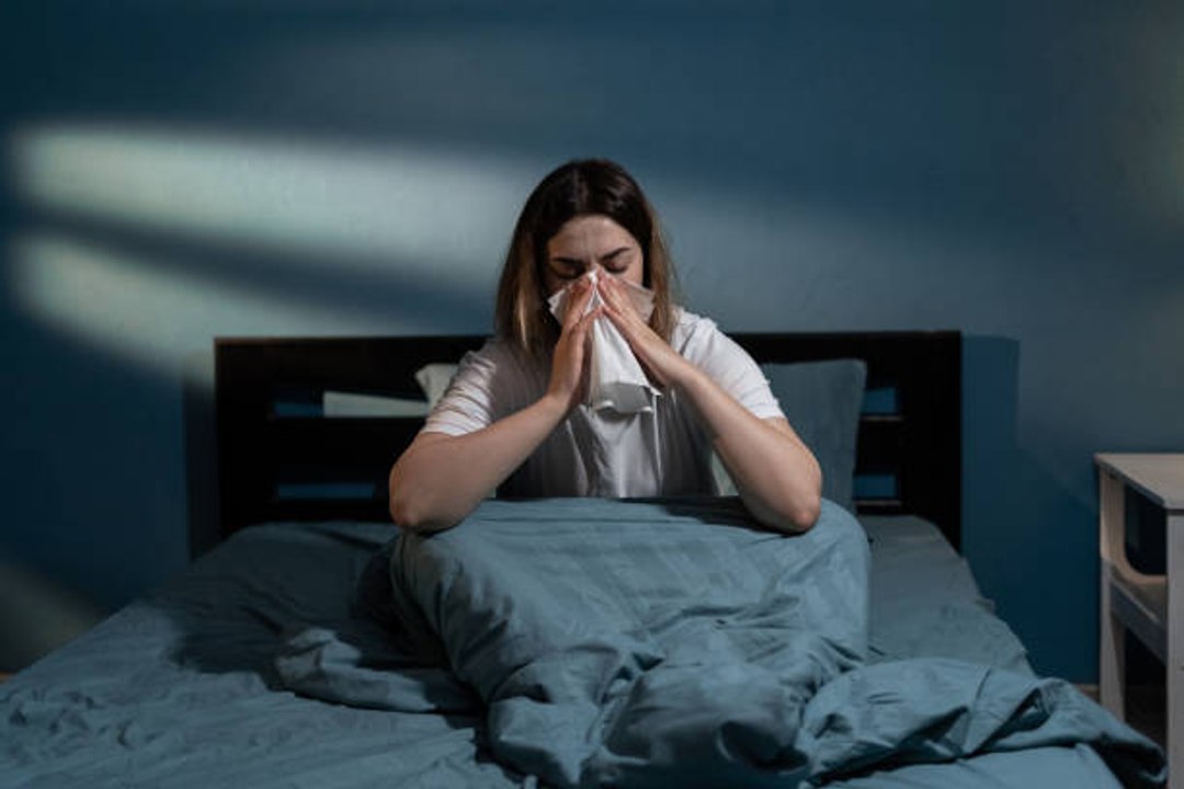 Cómo Aliviar Los Síntomas Del Resfriado Durante La Noche