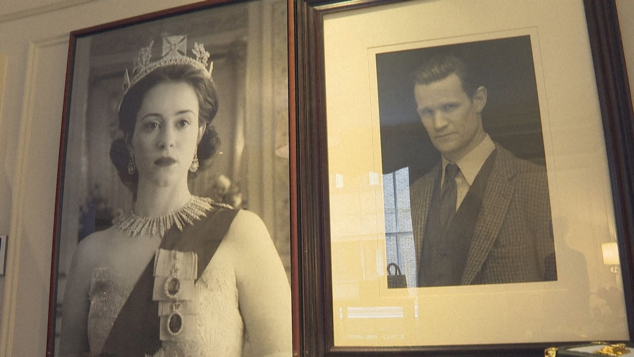 Les costumes et accessoires de "The Crown" aux enchères en février