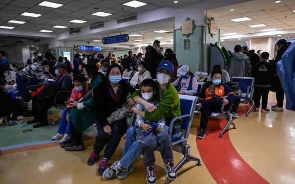Chine : hausse des cas d'une maladie respiratoire inconnue, l'OMS s'inquiète