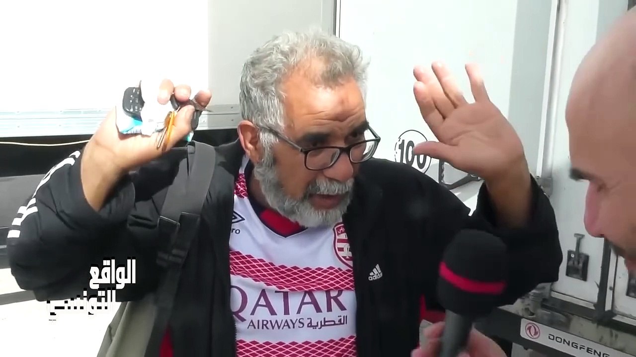 رجل مسن يصف حبه لنادي الافريقي