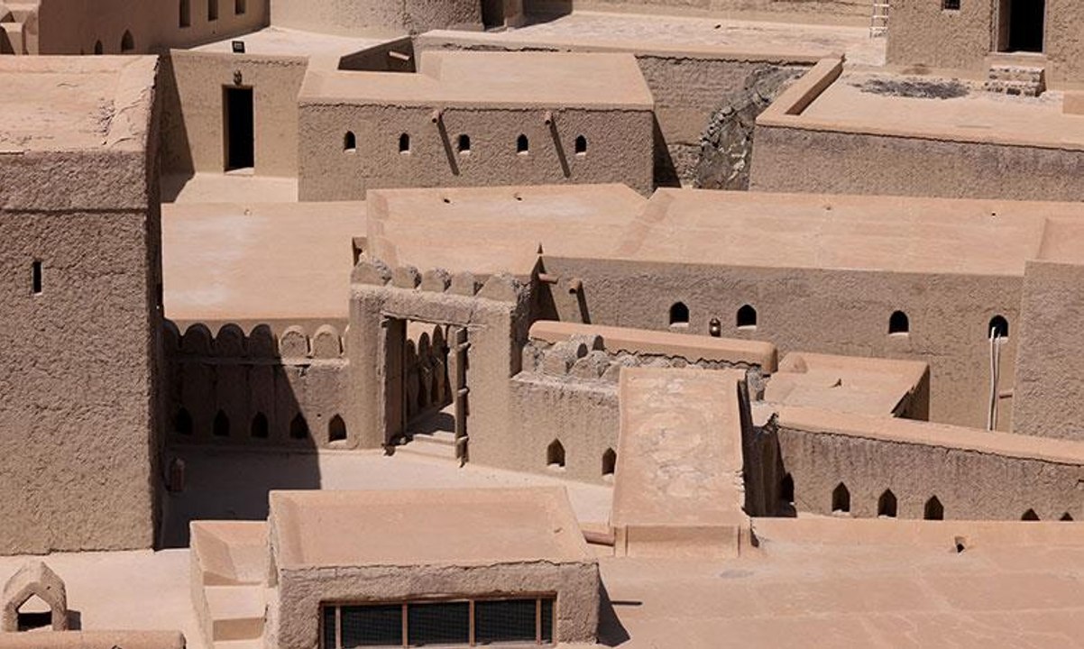 "مدينة الجن"  في عمان وأسطورة "الكائنات الخارقة"
