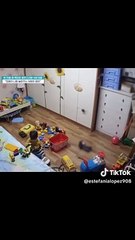 Niño confiesa cómo es un día vivir con sus padres: "No me quieren"