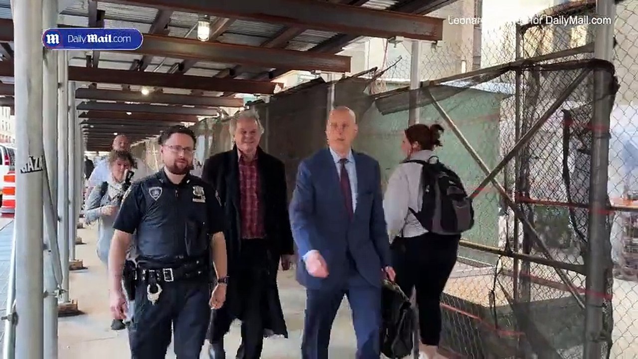 Obama ex-advisor arrives in court Thanksgiving day for charges