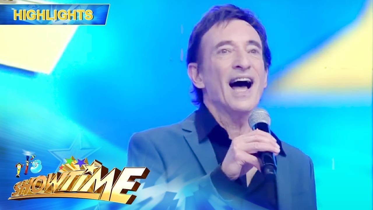 David Pomeranz happily engages in playful banter with the It’s Showtime family | It’s Showtime