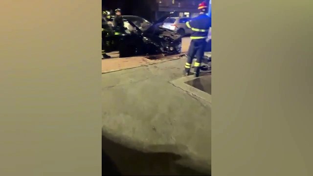 Mario Balotelli trafik kazası geçirdi! Arabası hurdaya dönenen İtalyan yıldız, ambulansla hastaneye götürüldü