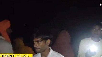 कन्नौज: डीसीएम की टक्कर से पलटी पिकअप, दबकर युवक की दर्दनाक मौत