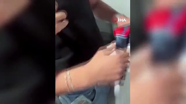 Havalimanında dolar operasyonu: Lübnanlı 2 'yolcu' balya balya sahte parayla yakalandı