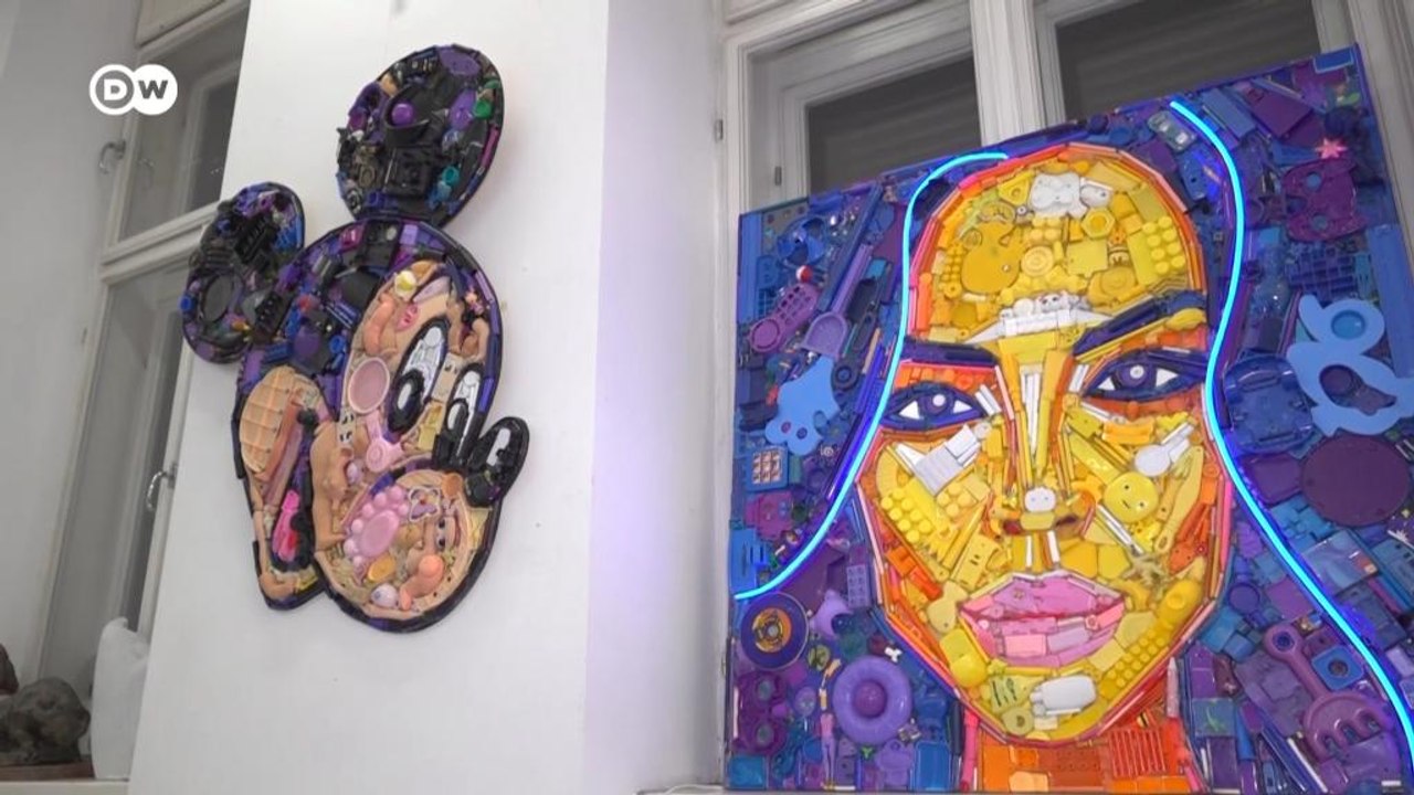 Kunst aus altem Spielzeug