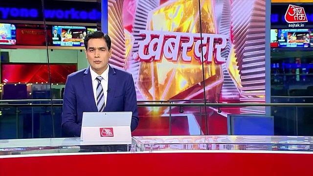 Khabardar: Why laborers are 14 meters away even on 13th day?