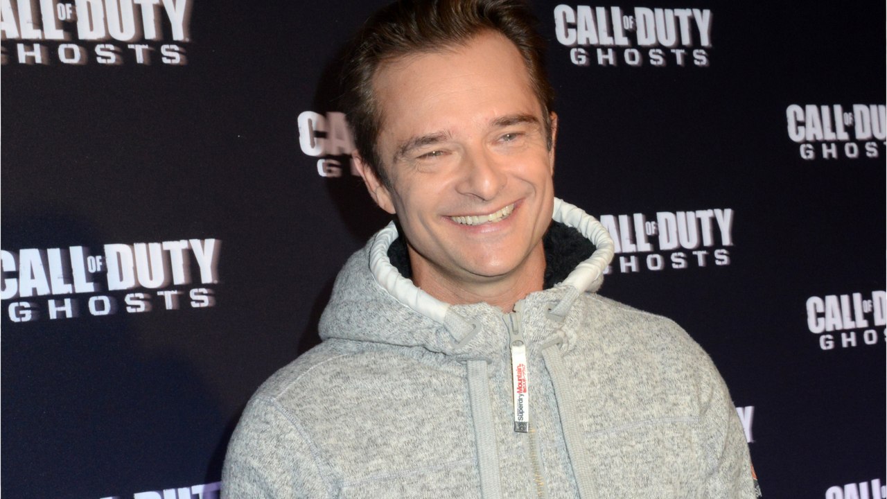 GALA VIDEO - David Hallyday brouillé avec Laeticia mais pas avec Jade et Joy : “Ma porte est ouverte”