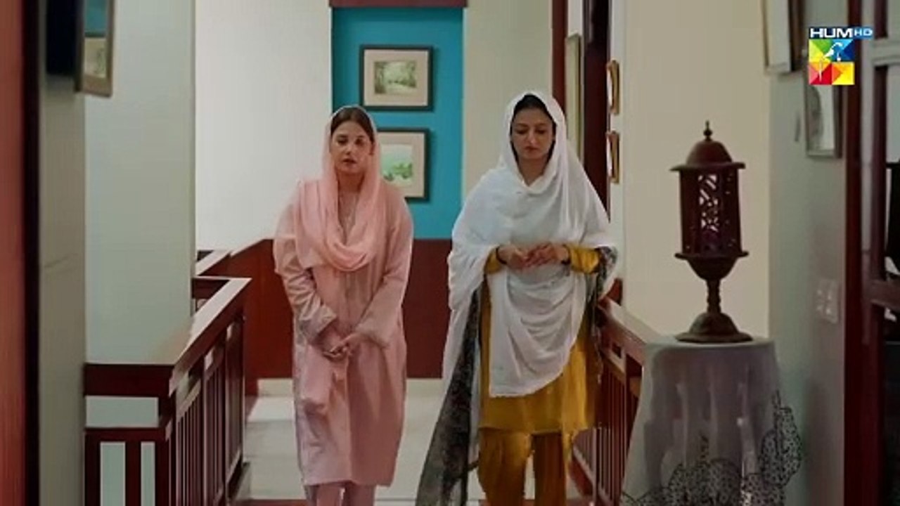 Tumhein Yahan Koi Tang Karta Hai...! #hinaaltaf #junaidkhan - Nijaat - FLO Digital