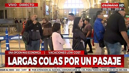 Vacaciones low cost: largas filas por un pasaje barato en tren