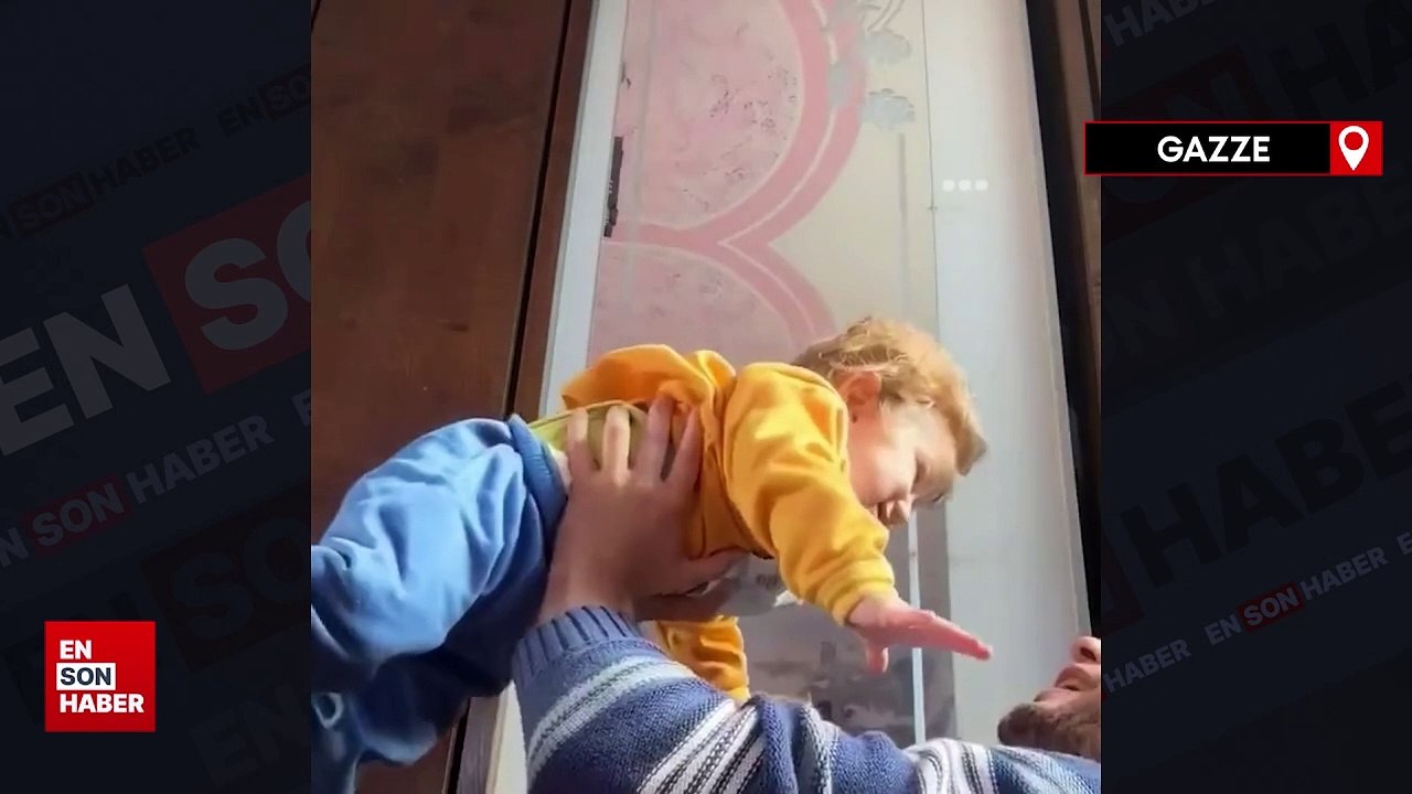 Filistinli baba, oğlu korkmasın diye füze sesi çıkardı